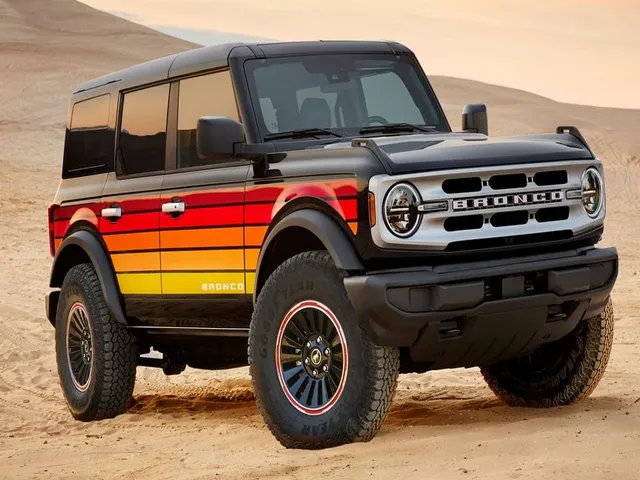 2025 Ford Bronco Hybrid