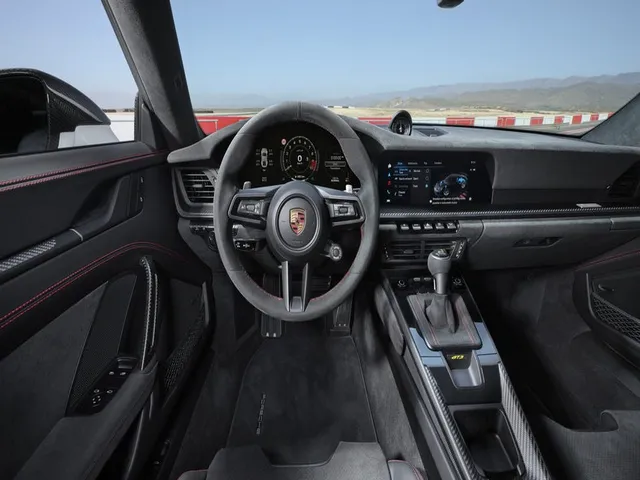 2025 Porsche 911 GT3 Interior