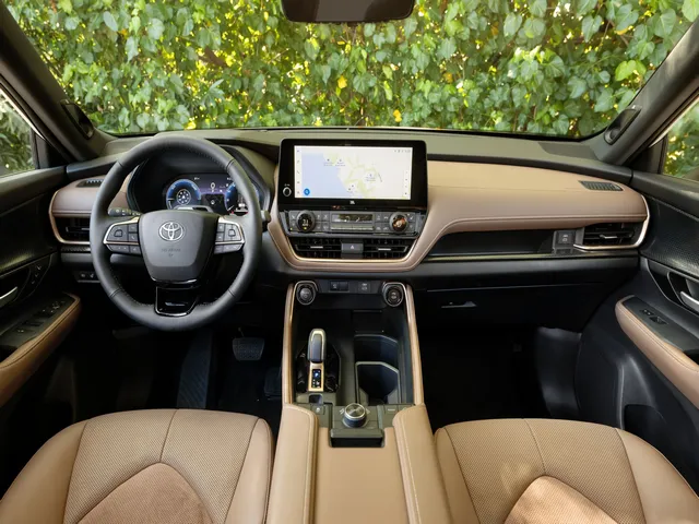 2025 Toyota Grand Highlander Interior