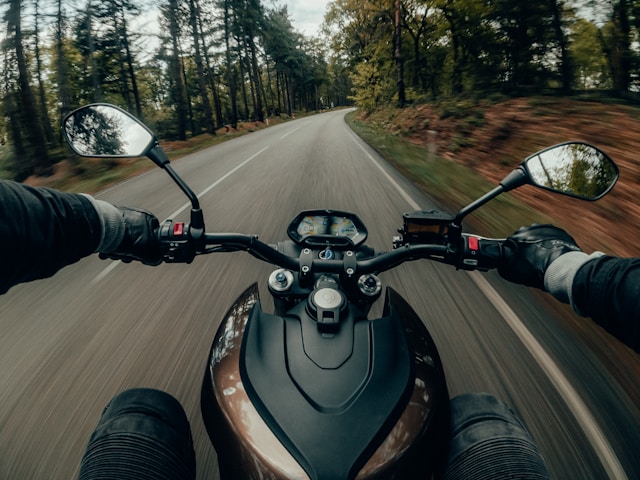 5 Top Selling Bikes in India 2025: The Bestsellers Under 1.5 Lakhs