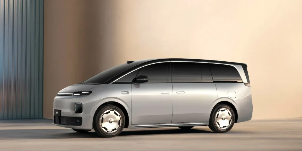 Leapmotor D99: Stellantis-Backed Electric Minivan With 447-Mile Range That Won't Come to America