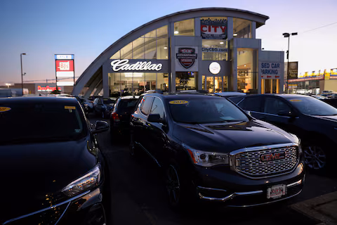 U.S. Auto Plants Delay New Model Launches Amid Demand Uncertainty