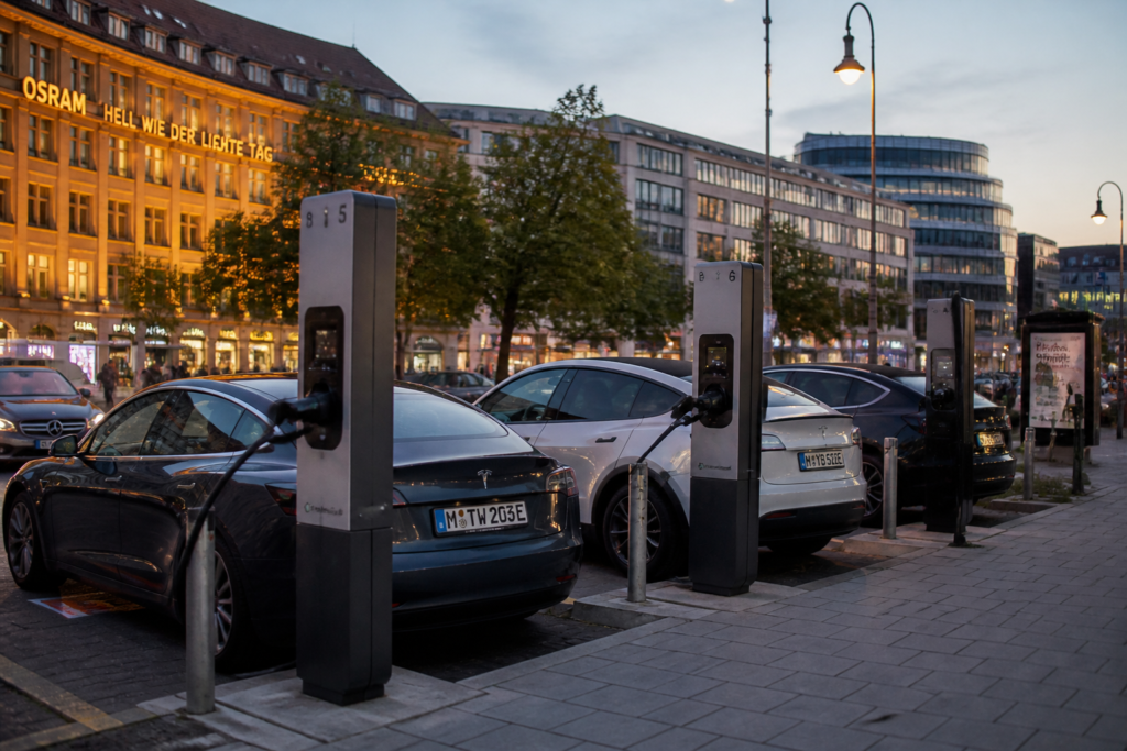 Europe EV Sales Surge 31% as US Falls 13% After Tax Credit Expiration